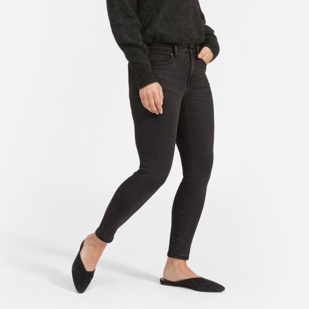 Washed black Everlane skinny jeans